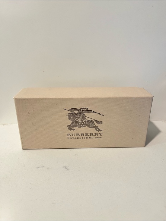 Burberry Teal Green Rectangular Sunglasses with Dark Lenses New in Box main image 8